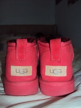 ❤️ Ribbon Red Women UGGs Classic Ultra Mini Boot ❤️